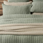 Wanderer | Green waffle cotton quilt